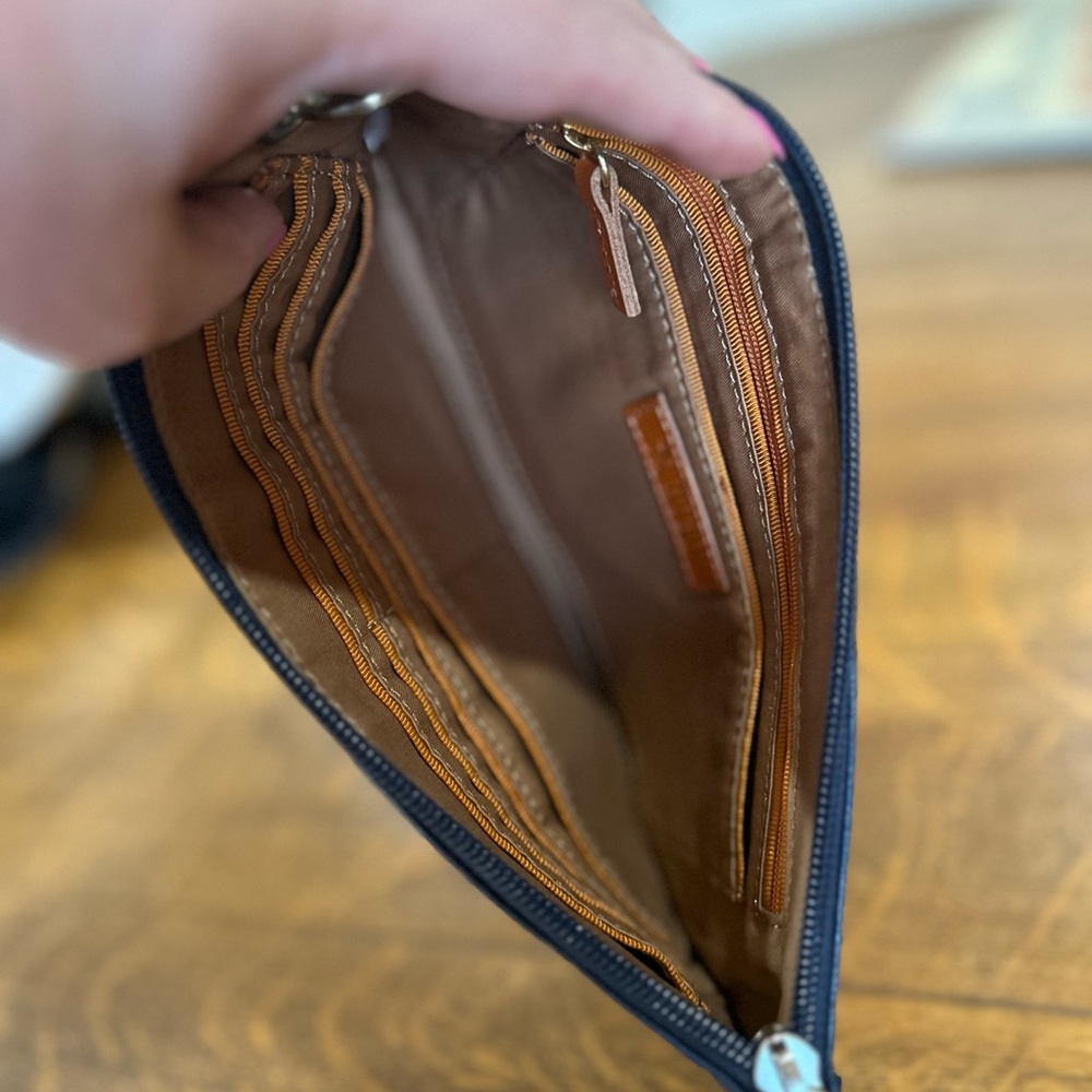 EUC HOBO Vida Wristlet Polished Leather Blue Stone - Picture 2 of 3